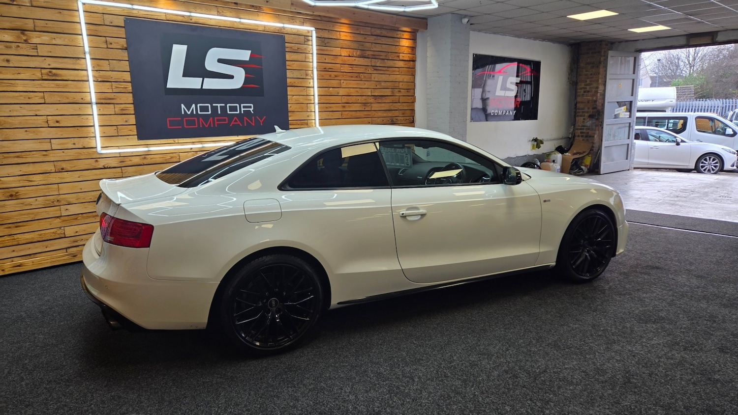 Used Audi A5 2015 for sale - 77827689: Photo 11