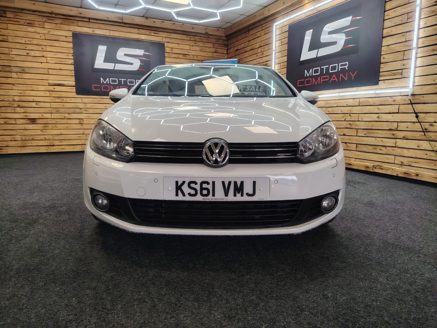 Used Volkswagen Golf 2011 for sale - 77054629: Photo 3