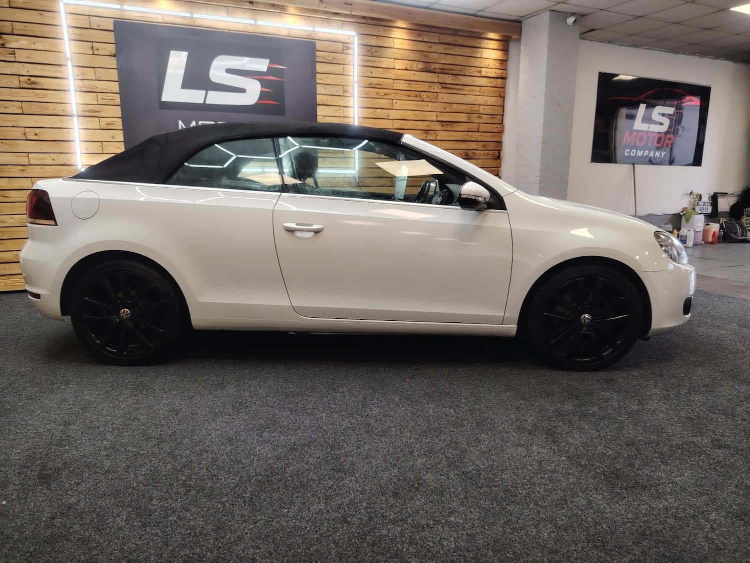 Used Volkswagen Golf 2011 for sale - 77054629: Photo 4