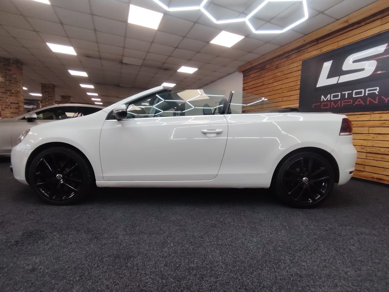 Used Volkswagen Golf 2011 for sale - 77054629: Photo 9