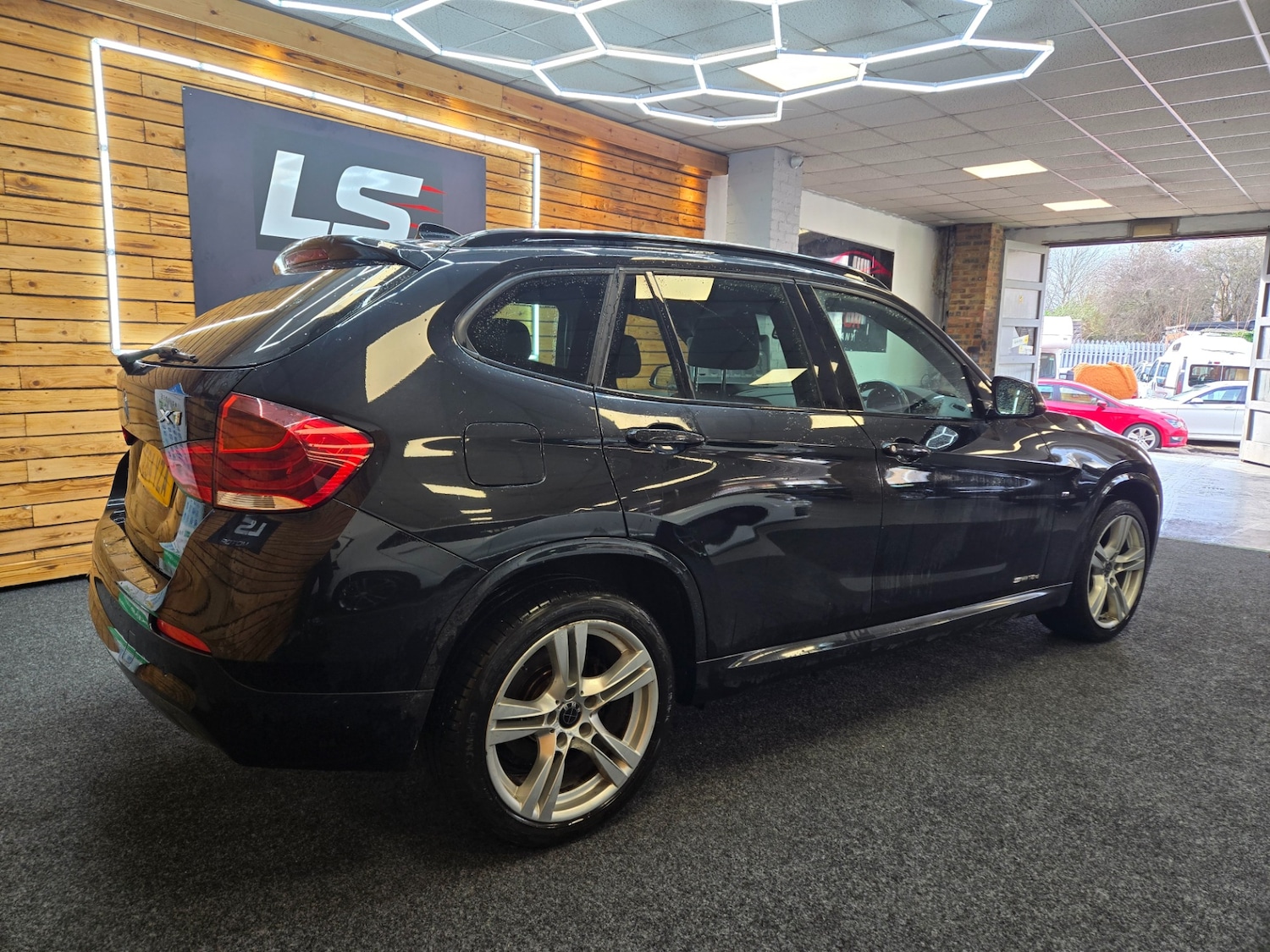 Used BMW X1 2015 for sale - 77669233: Photo 8