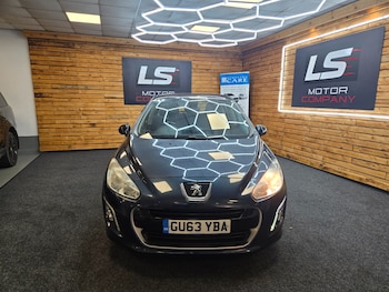 Used Peugeot 308 2013 for sale - 77669246: Photo