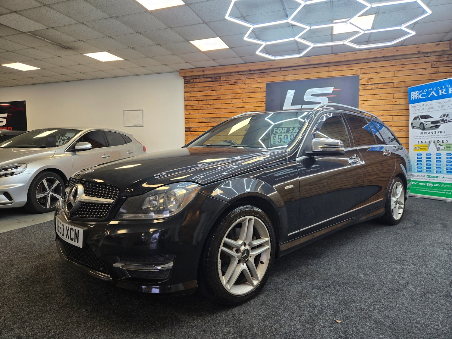 Used Mercedes-Benz C Class 2014 for sale - 77669257: Photo 4