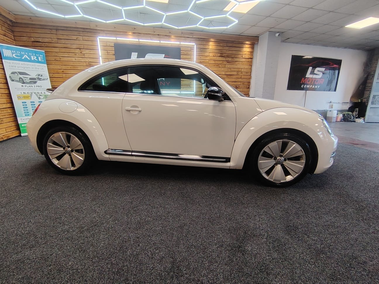 Used Volkswagen Beetle 2013 for sale - 77001620: Photo 4