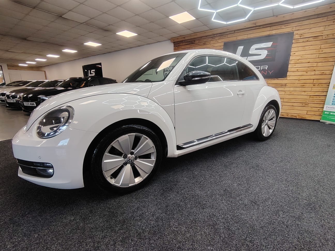 Used Volkswagen Beetle 2013 for sale - 77001620: Photo 9