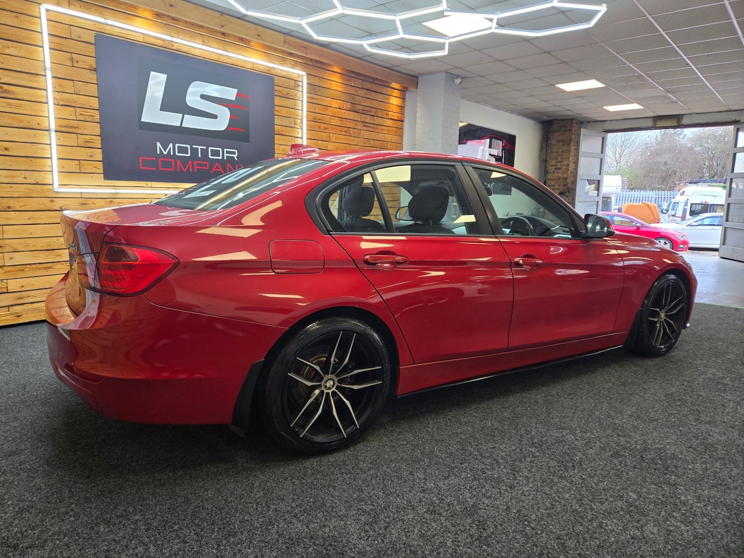 Used BMW 3 Series 2013 for sale - 77669219: Photo 8