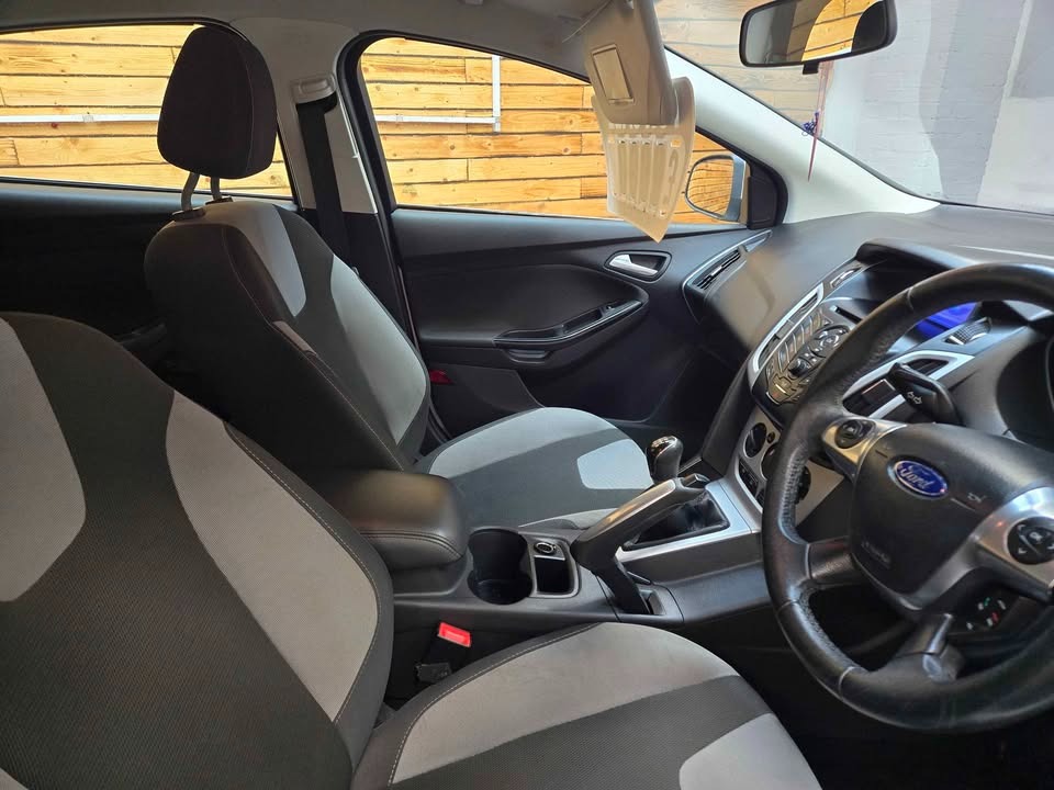 Used Ford Focus 2012 for sale - 76483254: Photo 10