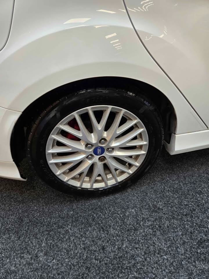 Used Ford Focus 2012 for sale - 76483254: Photo 9