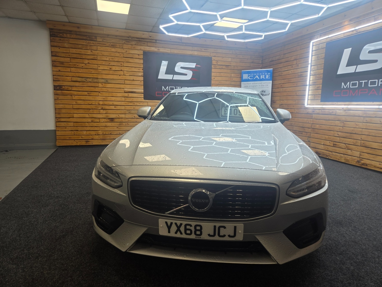 Used Volvo S90 2018 for sale - 76955348: Photo 4