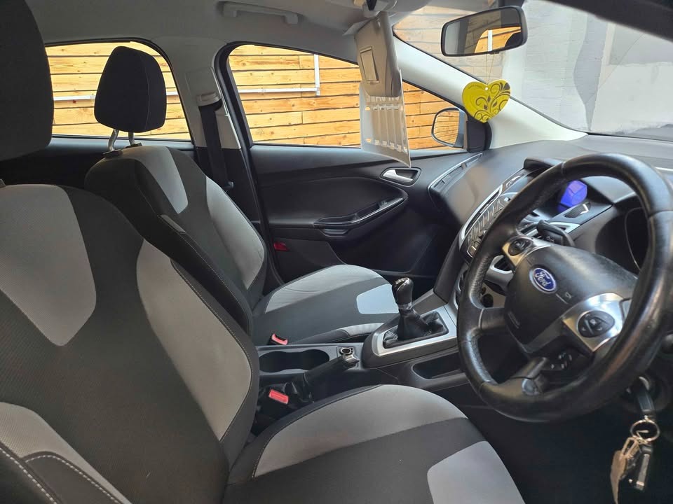 Used Ford Focus 2012 for sale - 76483257: Photo 9