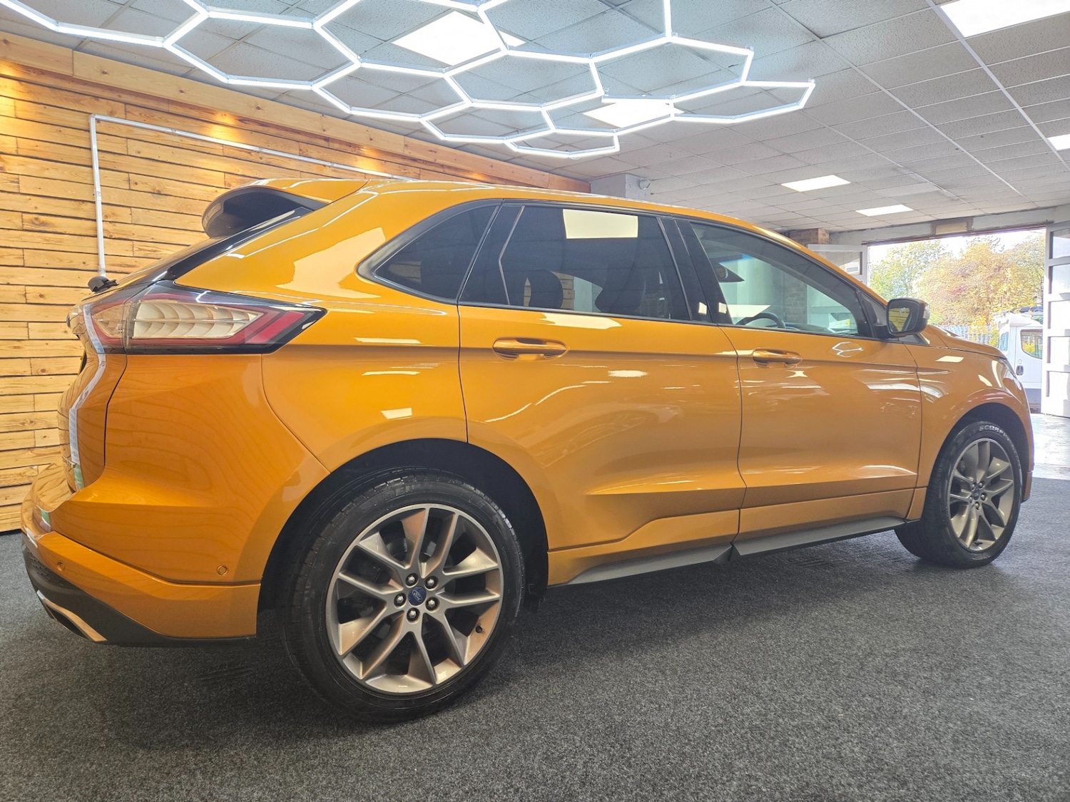Used Ford Edge 2017 for sale - 77054679: Photo 10