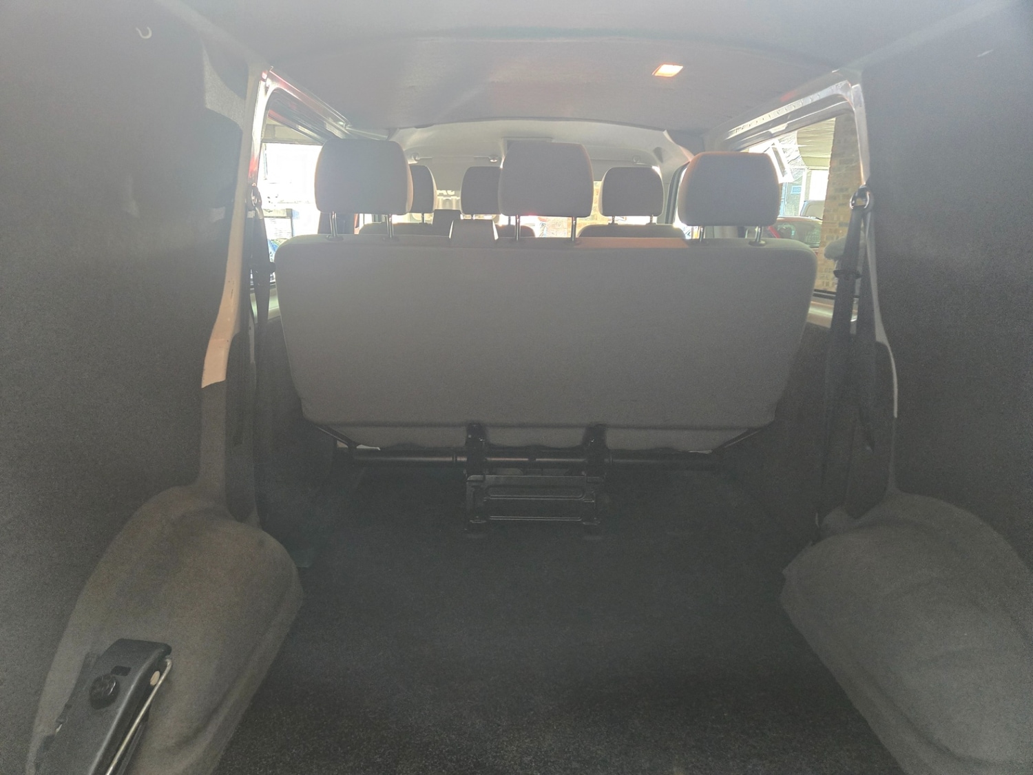 Used Volkswagen Transporter 2014 for sale - 76649583: Photo 11