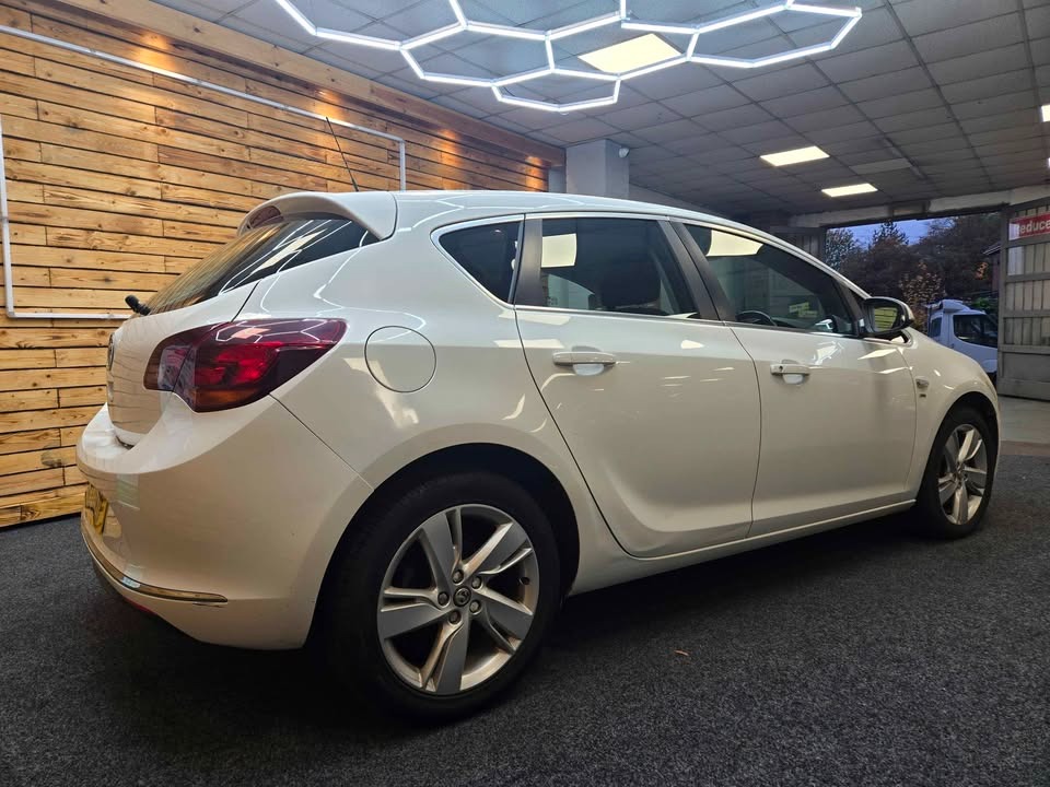 Used Vauxhall Astra 2013 for sale - 76483275: Photo 8