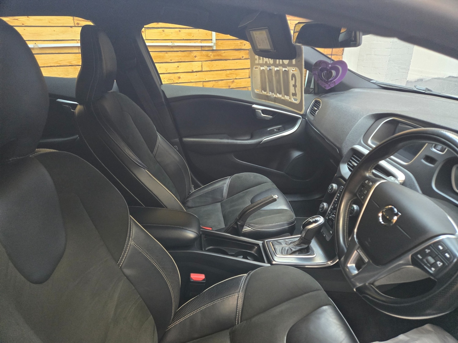 Used Volvo V40 2017 for sale - 77054668: Photo 9