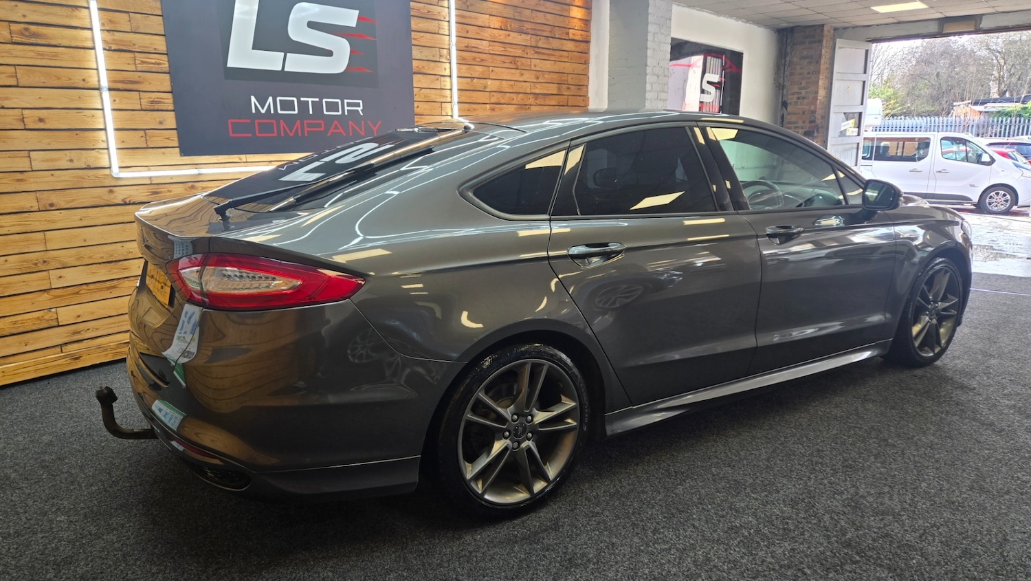 Used Ford Mondeo 2017 for sale - 77973050: Photo 8