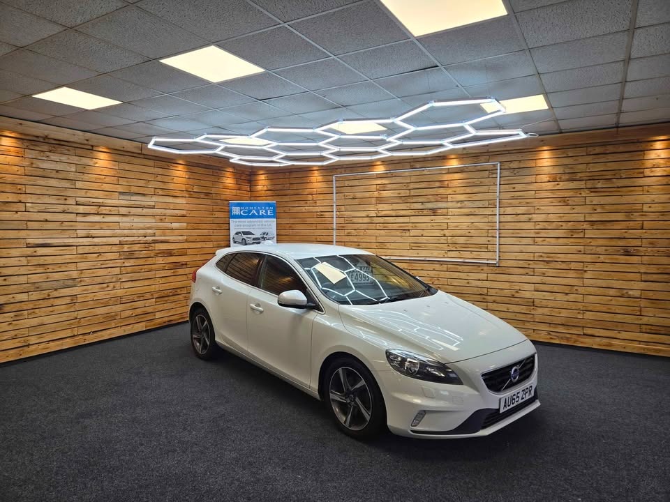 Used Volvo V40 2015 for sale - 76483164: Photo 12