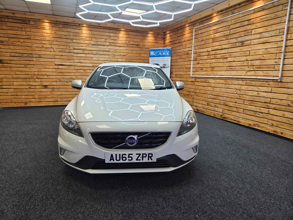 Used Volvo V40 2015 for sale - 76483164: Photo 5