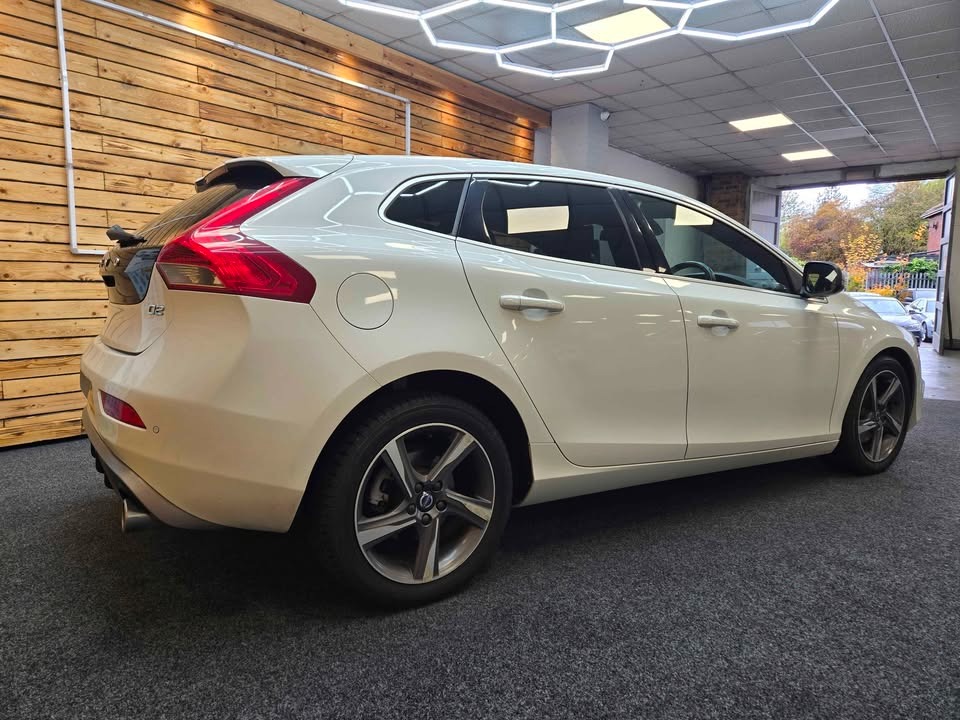 Used Volvo V40 2015 for sale - 76483164: Photo 7