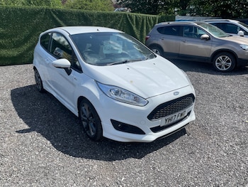 Used Ford Fiesta 2017 for sale - 75237140: Photo