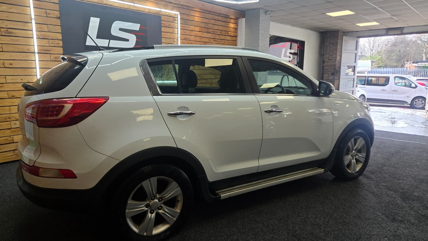 Used Kia Sportage 2011 for sale - 77973052: Photo 7