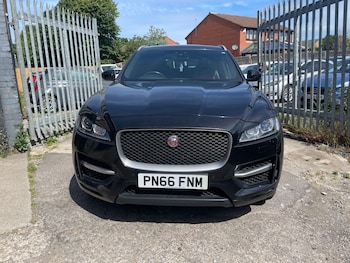 Used Jaguar F-Pace 2016 for sale - 75760464: Photo