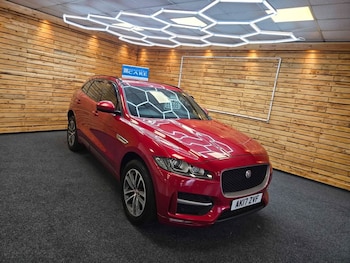 Used Jaguar F-Pace 2017 for sale - 76483242: Photo