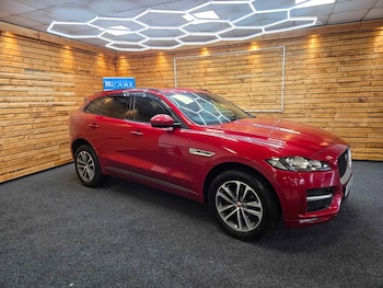 Used Jaguar F-Pace 2017 for sale - 76483242: Photo
