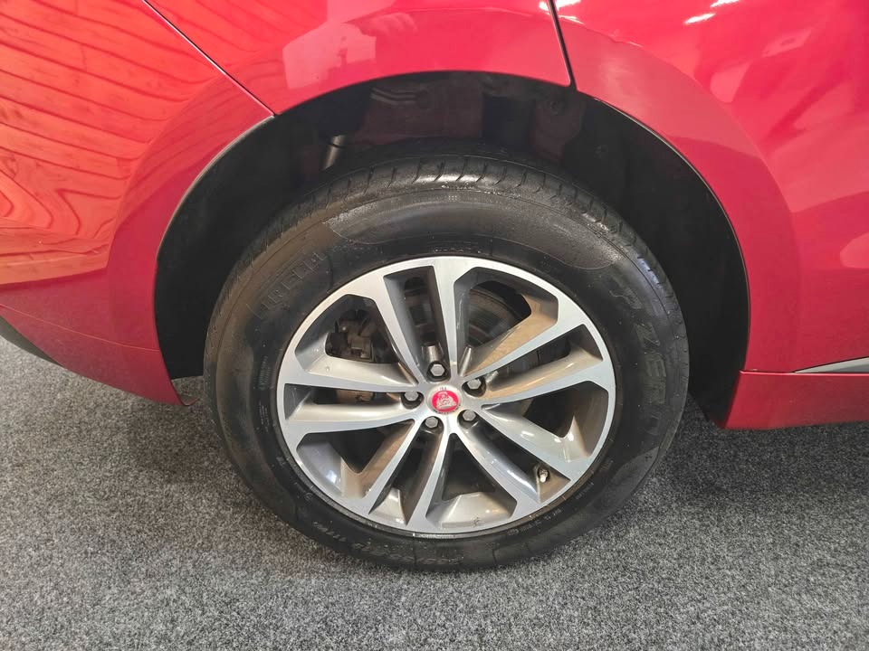 Used Jaguar F-Pace 2017 for sale - 76483242: Photo 8