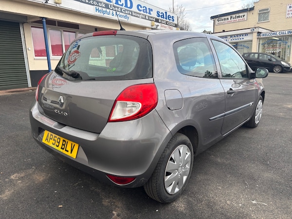 Used Renault Clio 2010 for sale - 73976573: Photo 3