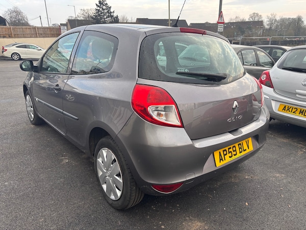 Used Renault Clio 2010 for sale - 73976573: Photo 4