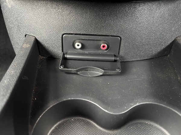 Used Renault Clio 2010 for sale - 73976573: Photo 8