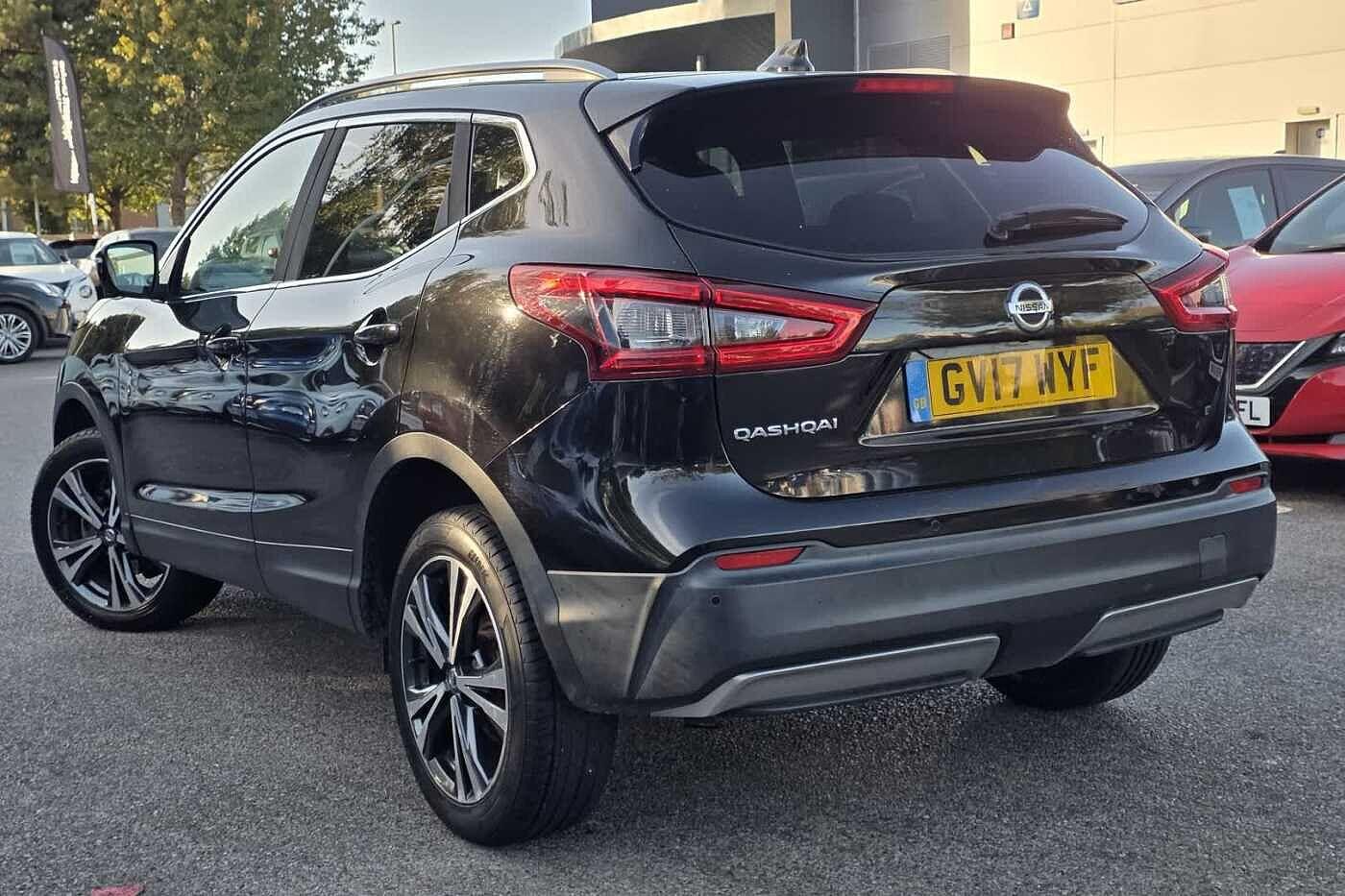 Used Nissan Qashqai 2017 for sale - 76166800: Photo 2