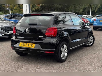 Used Volkswagen Polo 2017 for sale - 76108654: Photo