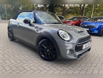 Used MINI Cooper 2018 for sale - 76270423: Photo