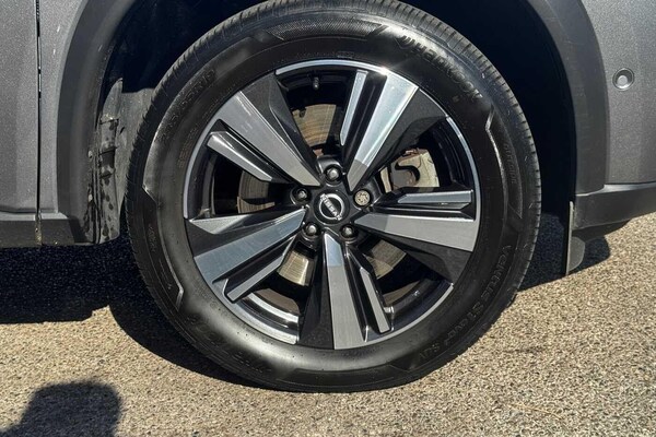 Used Nissan X-Trail 2023 for sale - 76214875: Photo 45