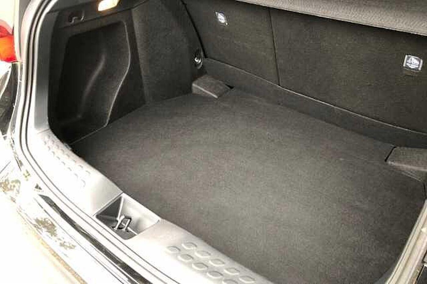 Used Toyota C-HR 2023 for sale - 76094639: Photo 17