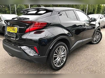Used Toyota C-HR 2023 for sale - 76094639: Photo 3