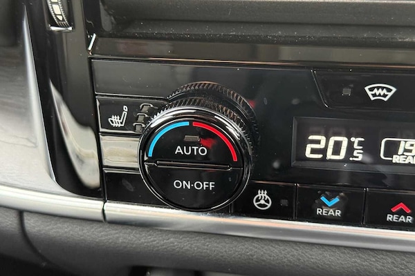 Used Nissan X-Trail 2023 for sale - 76239737: Photo 53
