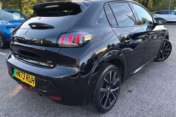 Used Peugeot 208 2023 for sale - 76240187: Photo 3