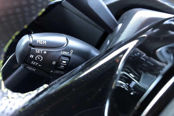 Used Peugeot 208 2023 for sale - 76240187: Photo 54