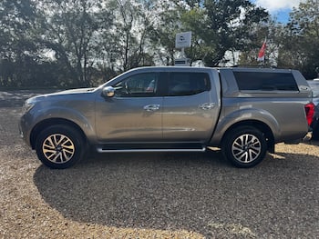 Used Nissan Navara 2016 for sale - 79852255: Photo