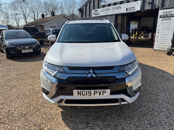 Used Mitsubishi Outlander 2019 for sale - 77947126: Photo