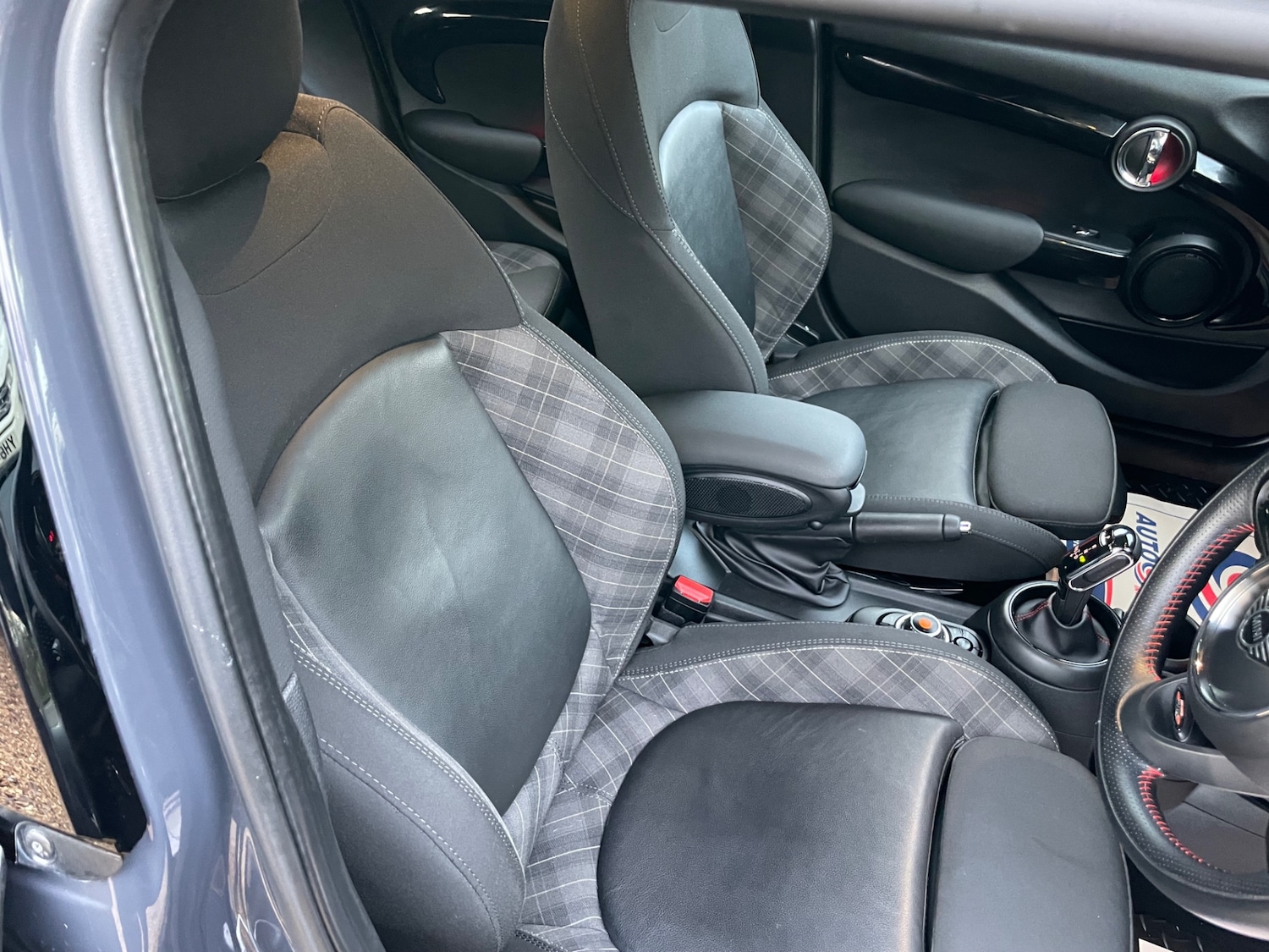 Used MINI Hatch 2019 for sale - 76858747: Photo 25