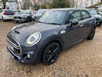 Used MINI Hatch 2019 for sale - 76858747: Photo