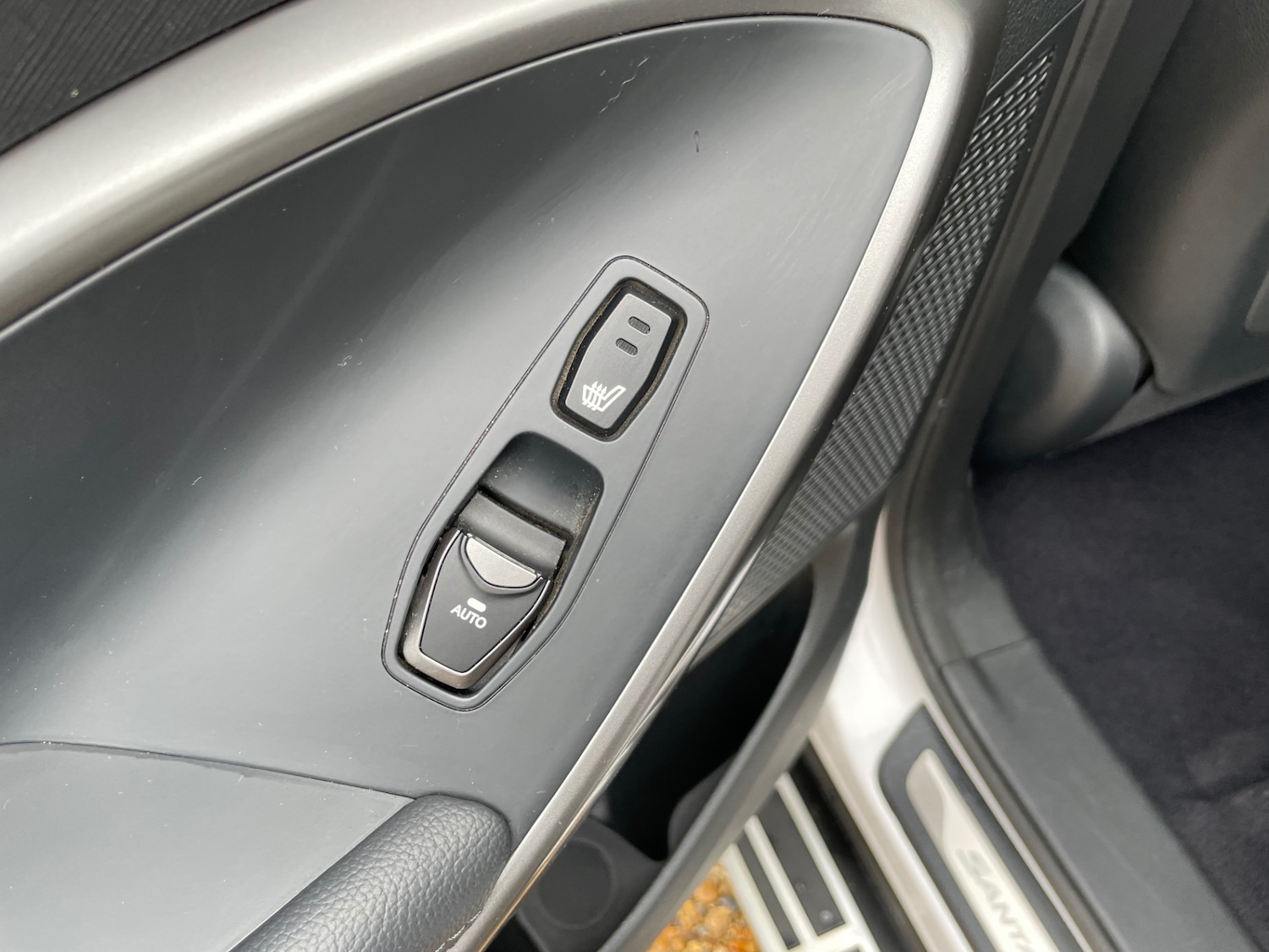 Used Hyundai Santa Fe 2018 for sale - 76397157: Photo 11