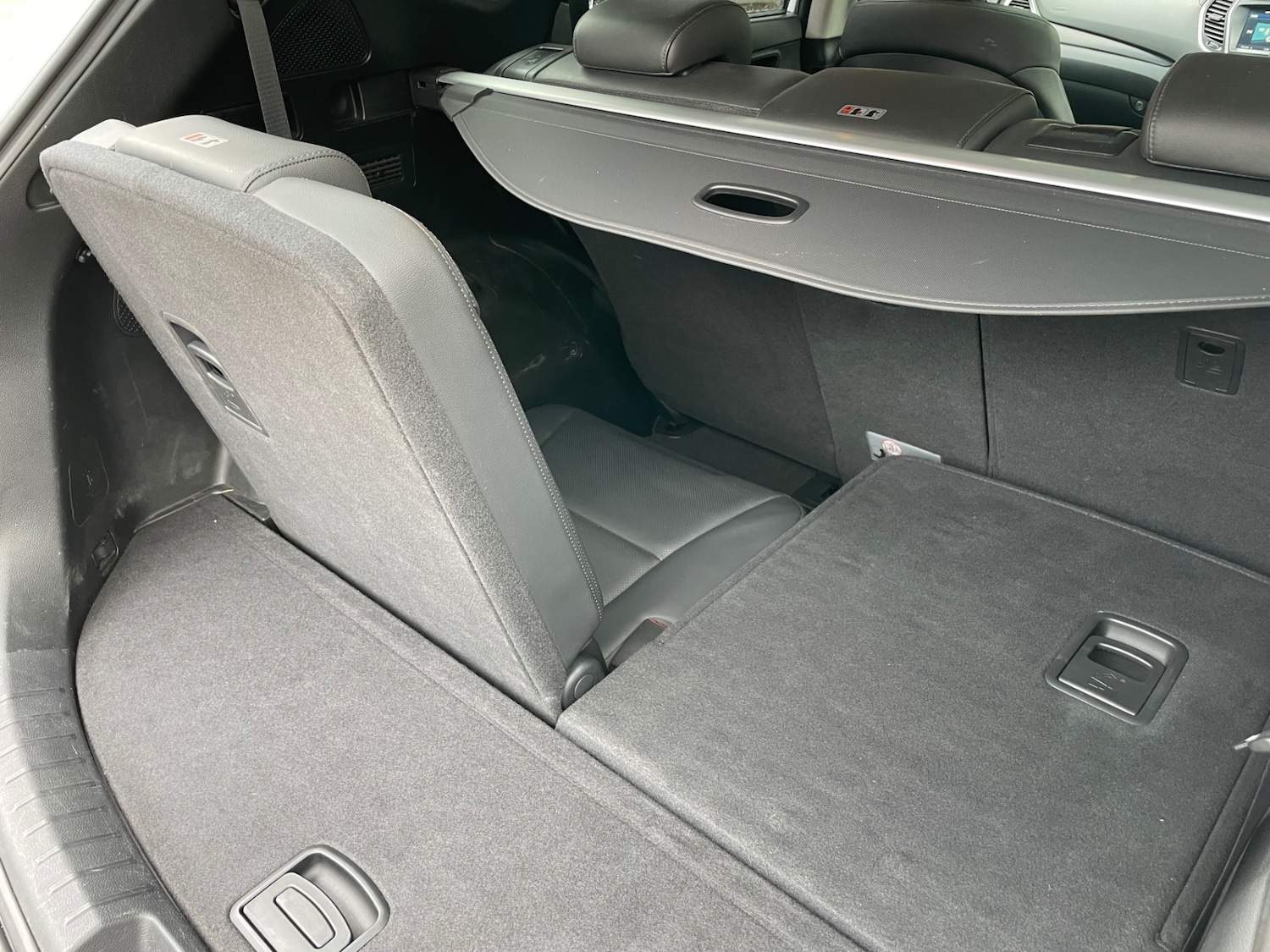 Used Hyundai Santa Fe 2018 for sale - 76397157: Photo 15