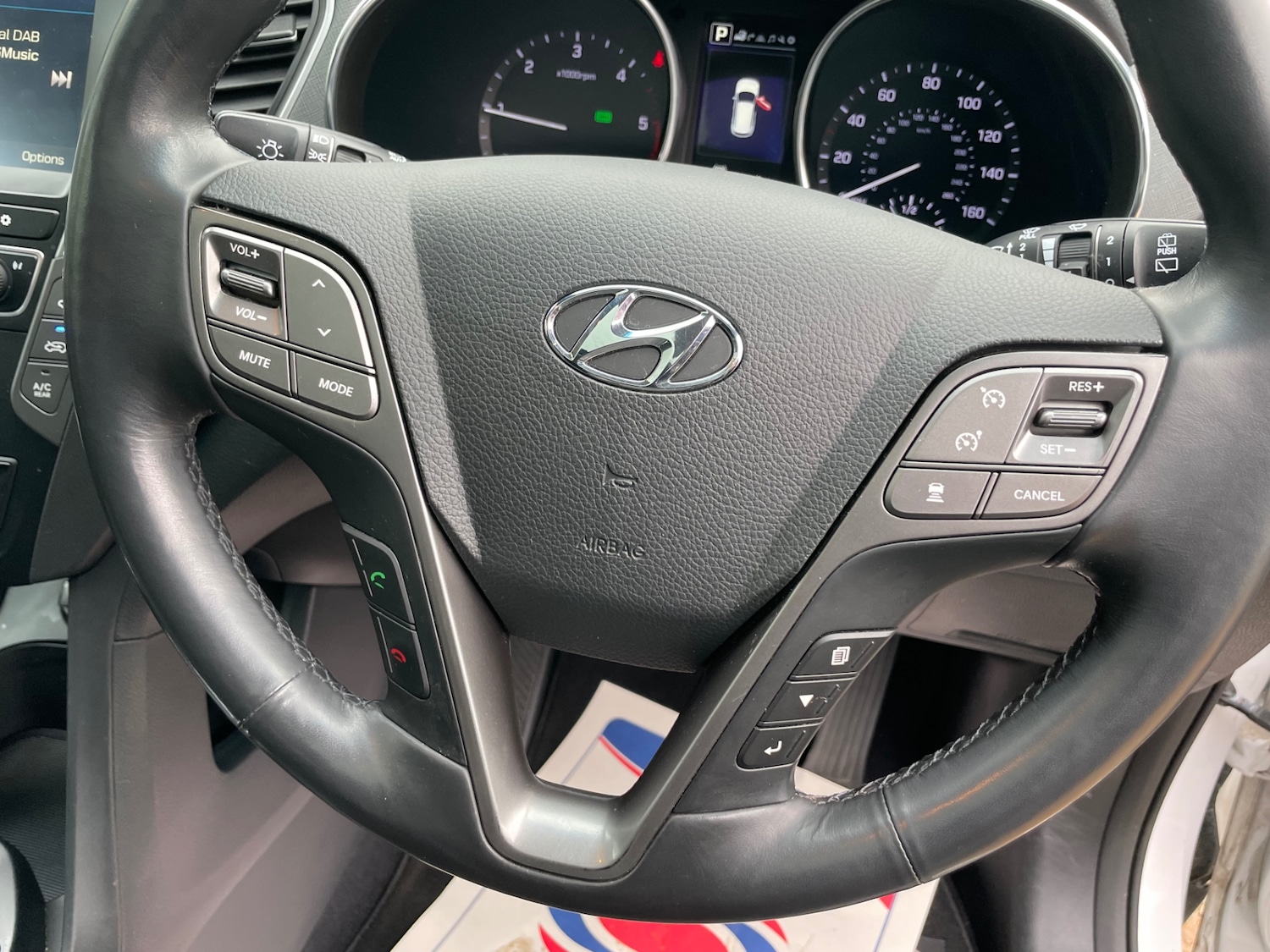 Used Hyundai Santa Fe 2018 for sale - 76397157: Photo 25