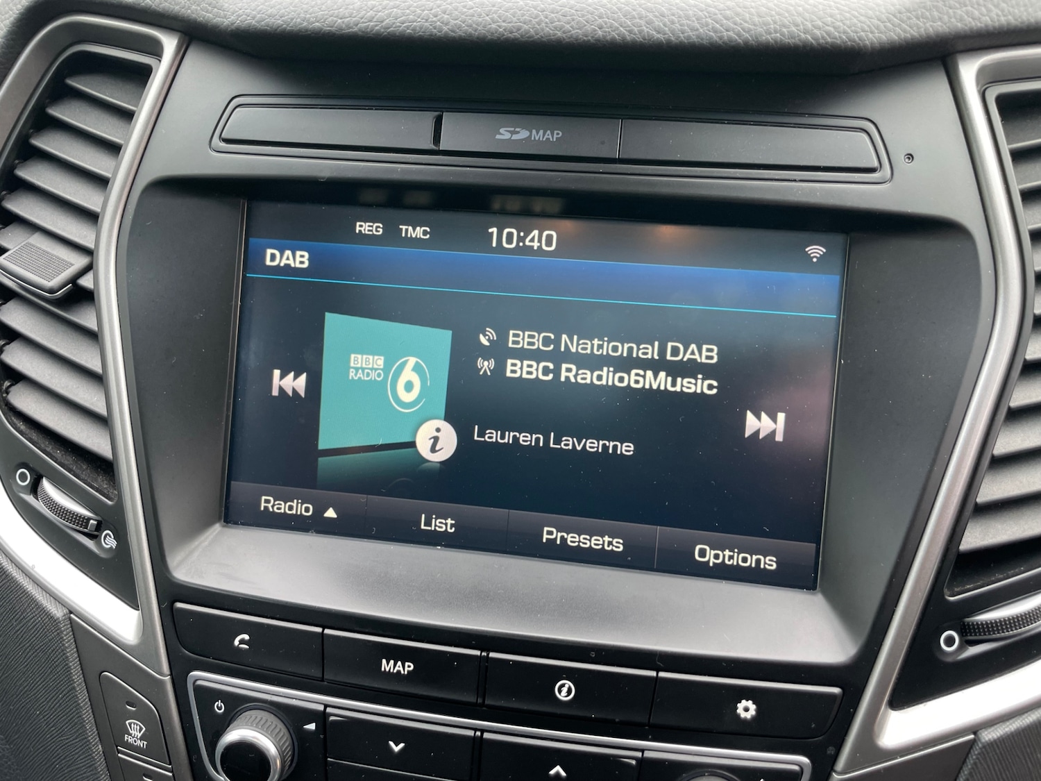 Used Hyundai Santa Fe 2018 for sale - 76397157: Photo 27