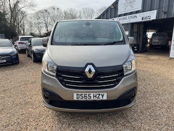 Used Renault Trafic 2015 for sale - 77963772: Photo