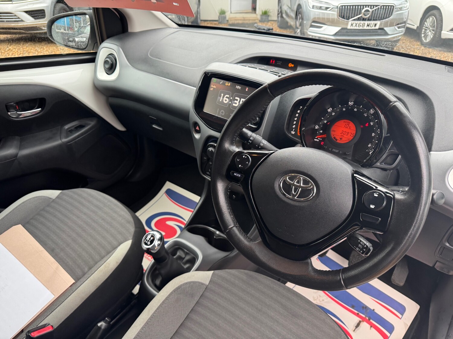 Used Toyota AYGO 2018 for sale - 78053729: Photo 15